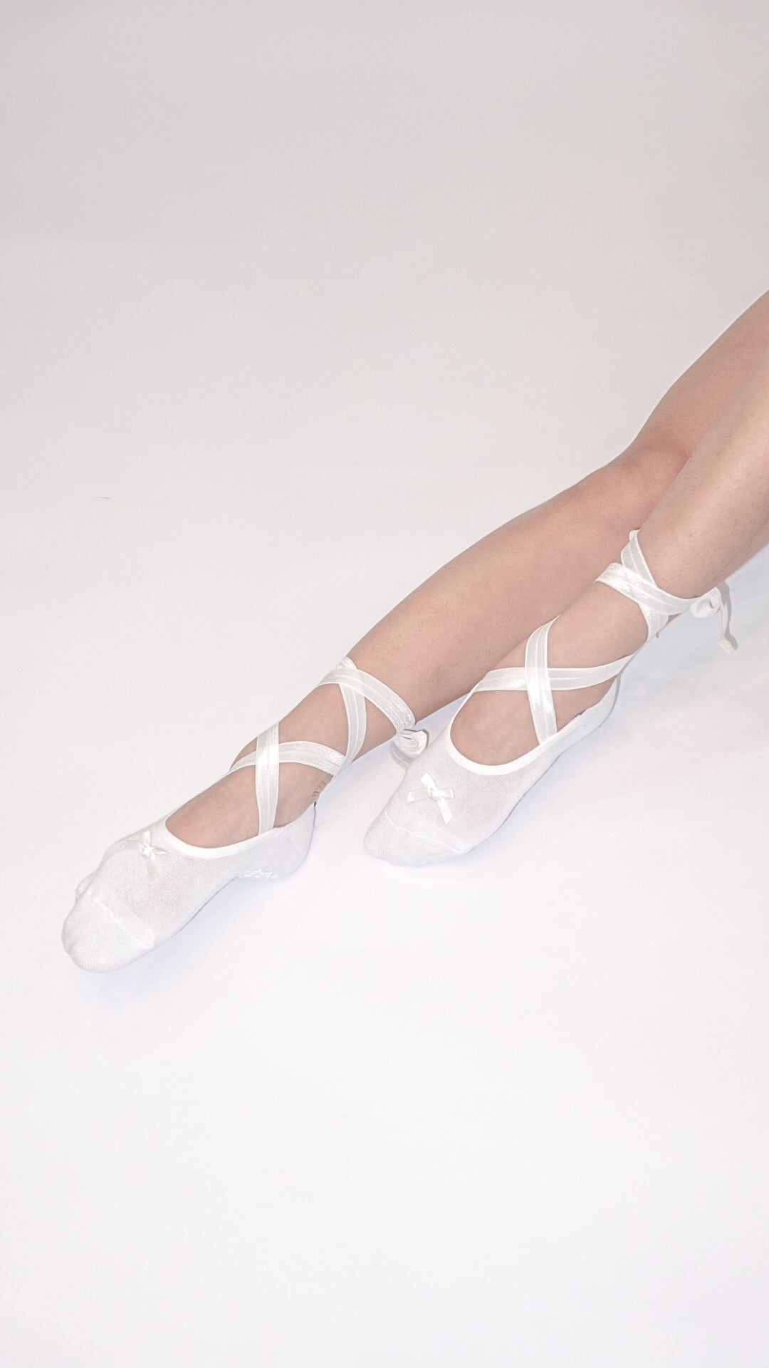 PLIÉ WHITE SWAN
