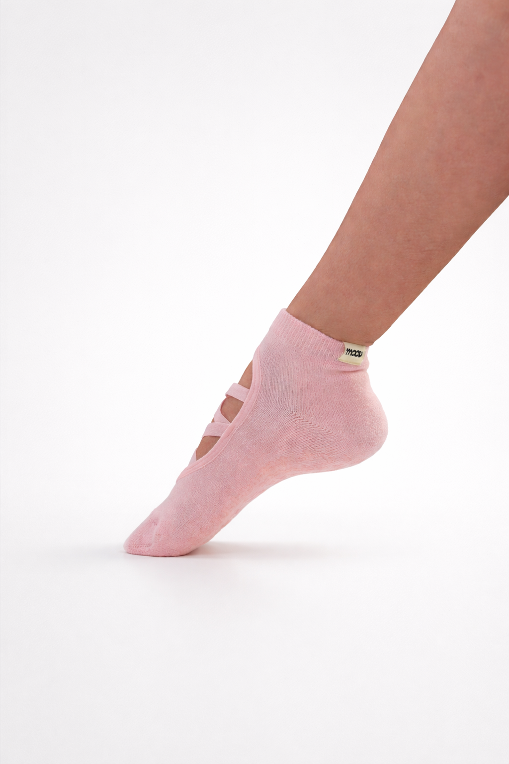 Ballet form: RELEVÉ